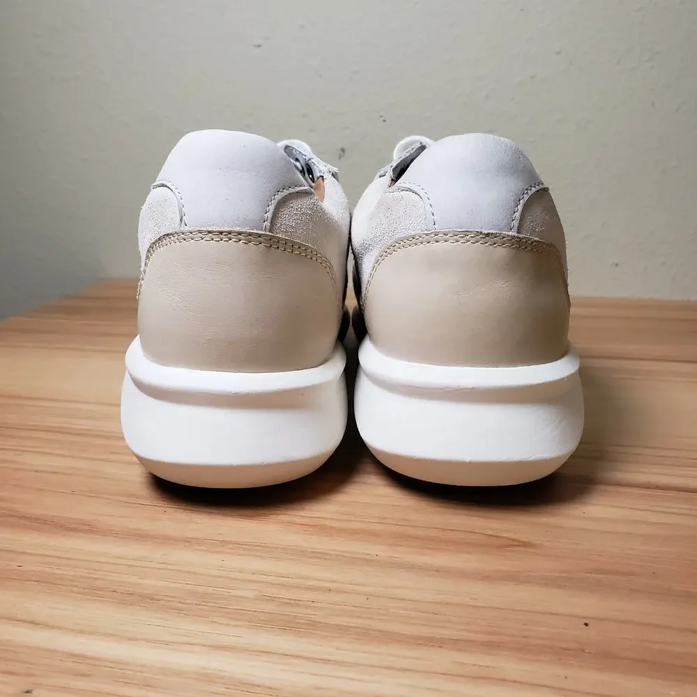 Clarks‎ Size 8 Un Rio Chunky Walking Sneaker Neutral Beige Leather Contemporary